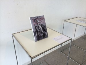 グラフィック２年次修了制作展-4